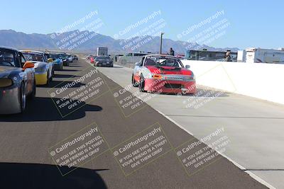 media/Nov-19-2022-Speed Ventures (Sat) [[eb5c8f9508]]/Around the Pits/Pre Grid Race Group/